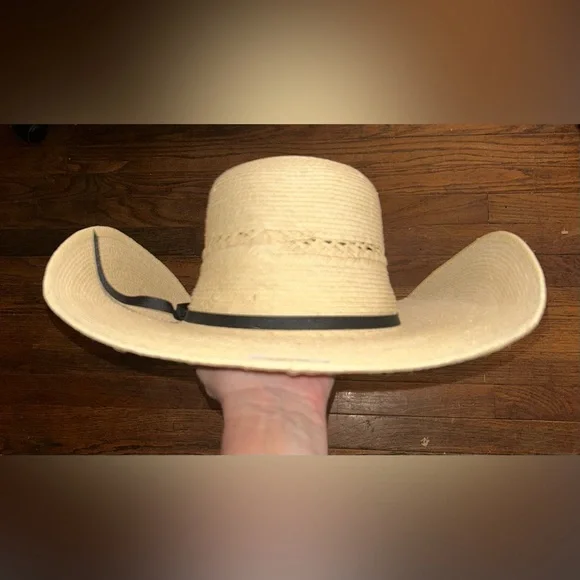SunBody Cowboy hat Palm Leaf 5” brim - NEVER WORN